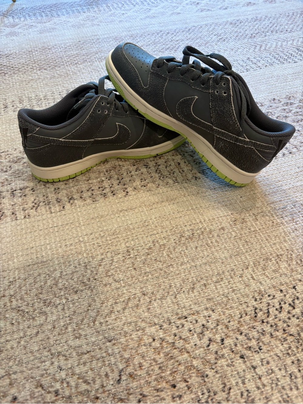 NWT Nike Dunk Low Halloween (2022)(GS) 6Y